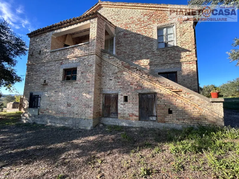 Rustico/Casale in vendita a Monsampolo del Tronto - foto 1