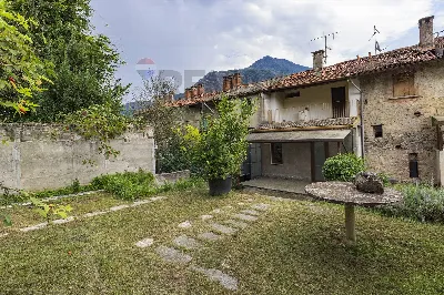 Casa Indipendente in vendita a Laveno-Momb... - foto 2