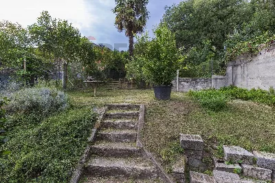 Casa Indipendente in vendita a Laveno-Momb... - foto 4