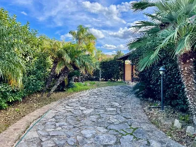 Villa in vendita a Campofelice di Roccella - foto 2
