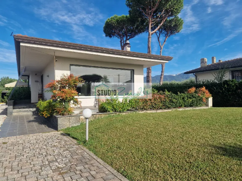 Villa in vendita a Camaiore - foto 1