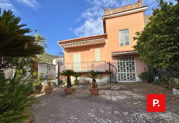 Villa in vendita a Caserta, Caserta Nord - foto 1