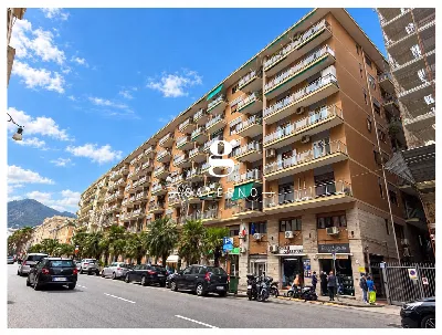 Appartamento in vendita a Salerno, Centro ... - foto 1