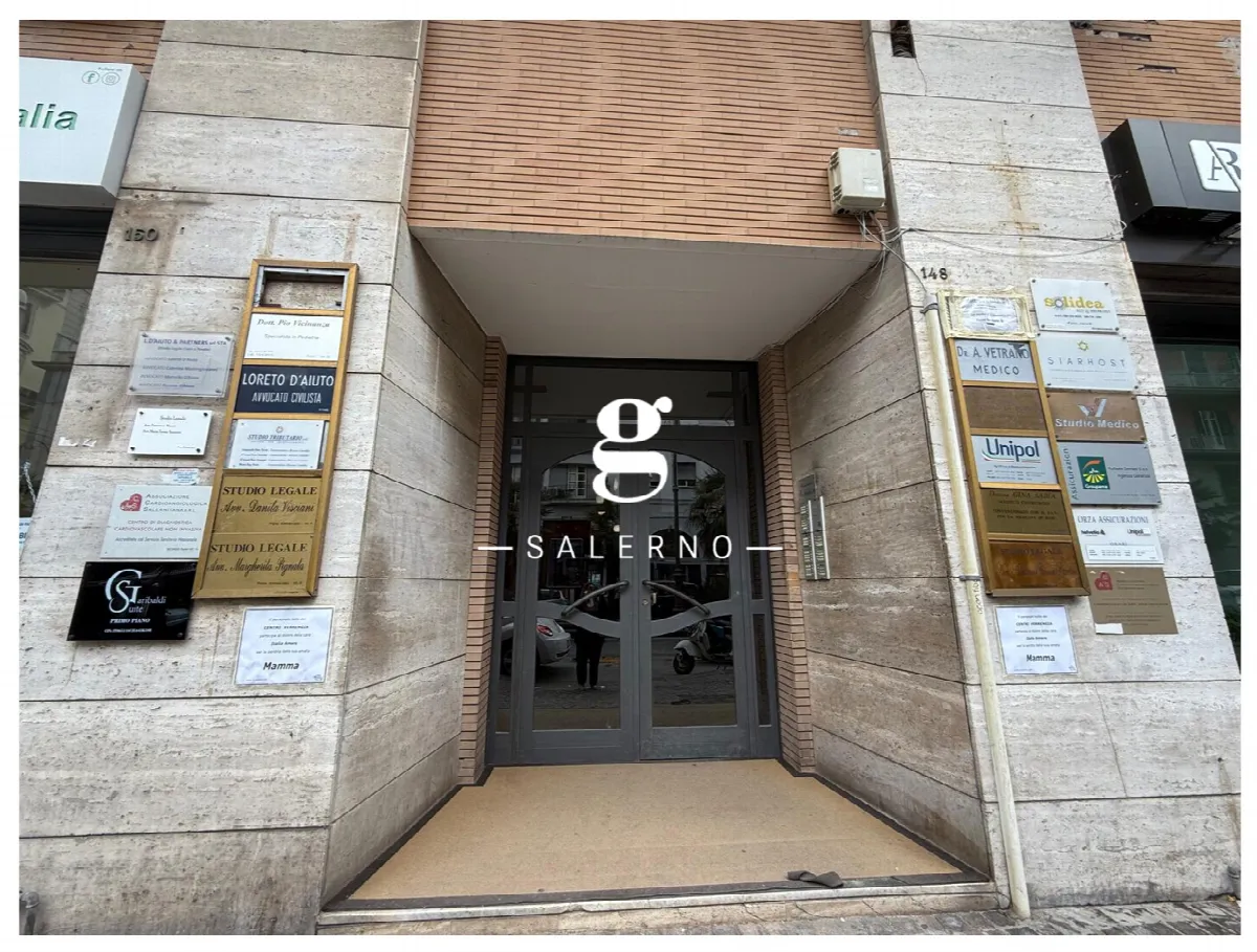 Appartamento in vendita a Salerno, Centro Storico, Teatro Verdi, Centro - foto 3