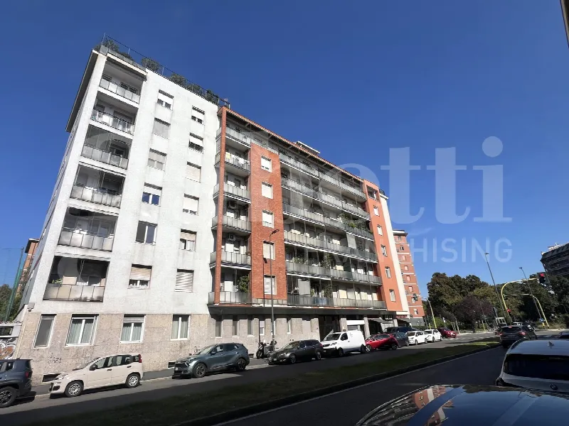 Appartamento in vendita a Milano, Bande Nere, Inganni - foto 1
