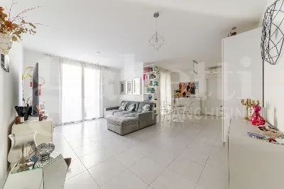Appartamento in vendita a Milano, Famagost... - foto 1