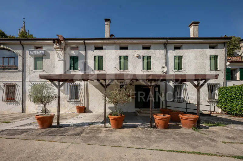 Palazzo/Stabile in vendita a Baone - foto 2