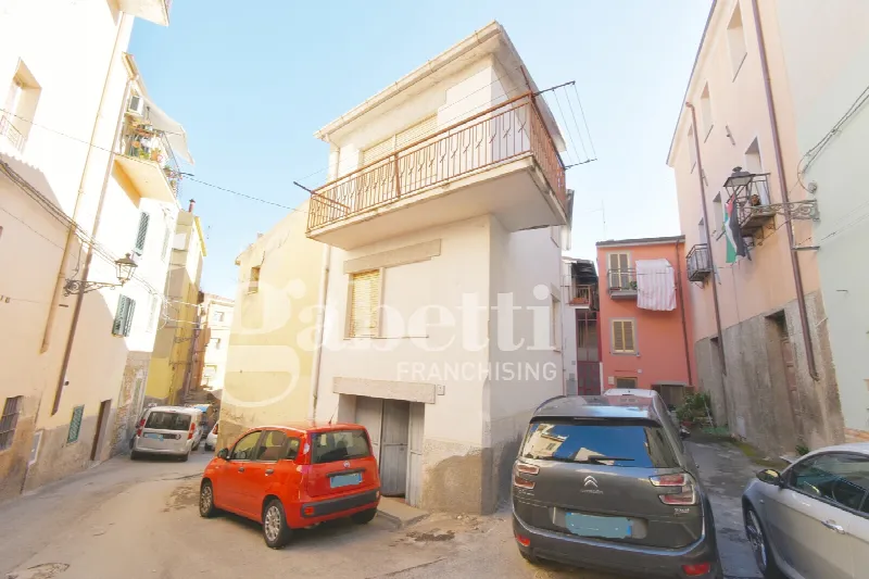Casa Indipendente in vendita a Ozieri - foto 2