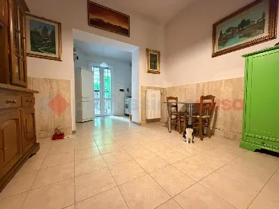 Casa Indipendente in vendita a Prato, Mezz... - foto 10
