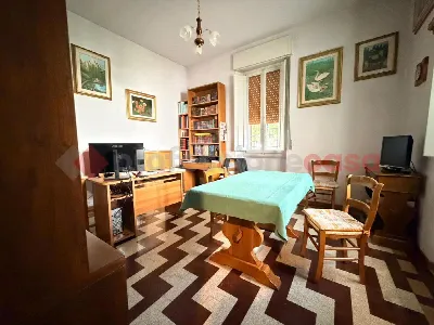 Casa Indipendente in vendita a Prato, Mezz... - foto 6