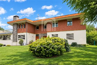 Appartamento in vendita a Varese, Ippodrom... - foto 1