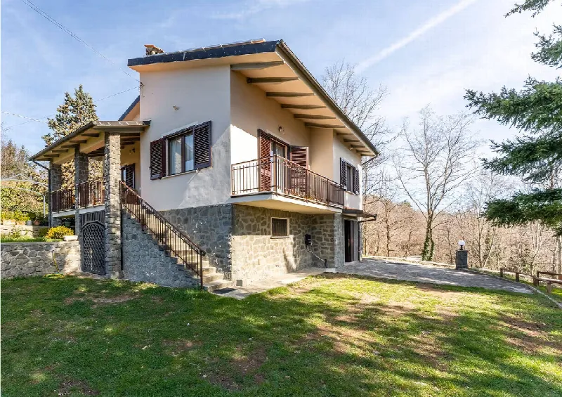Villa in vendita a Pescia - foto 1