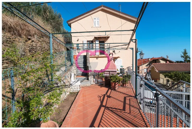 Casa Indipendente in vendita a Varazze - foto 3