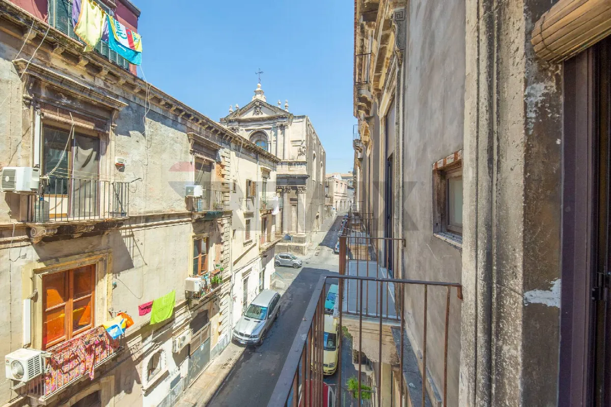 Appartamento in vendita a Catania, Centro Storico, Porto - foto 2