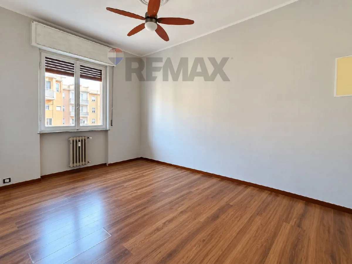 Appartamento in vendita a Novara, Porta Mortara, Sacro Cuore, San Martino, San Paolo - foto 2