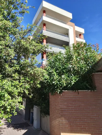 Appartamento in vendita a Guidonia Montece... - foto 1