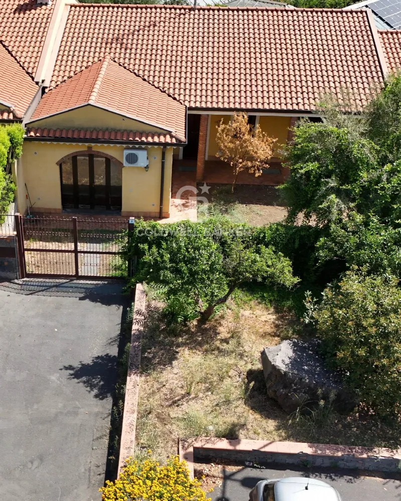 Villa in vendita a Viagrande - foto 1