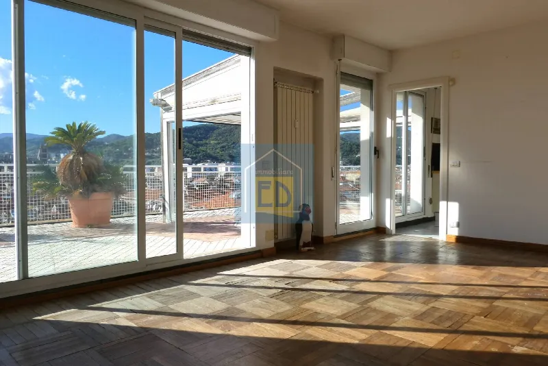 Appartamento in vendita a Savona, Centro storico - foto 2