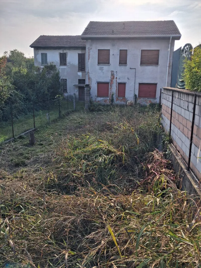 Casa Indipendente in vendita a Garbagnate Milanese - foto 1