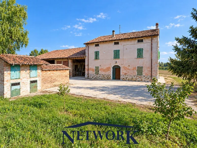 Rustico/Casale in vendita a Goito - foto 1