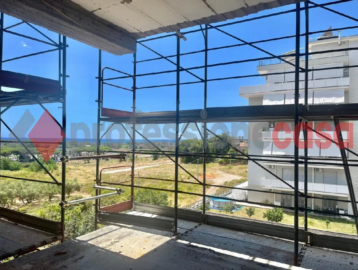 Appartamento in vendita a Salerno, Arbostella, Arechi, Zona Industriale, San Leonardo - foto 3