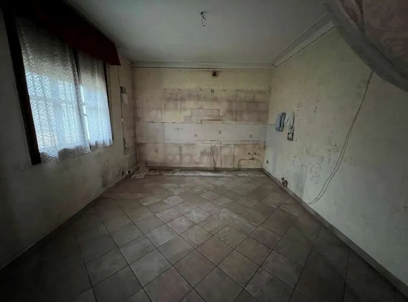 Palazzo/Stabile in vendita a Gualtieri - foto 5