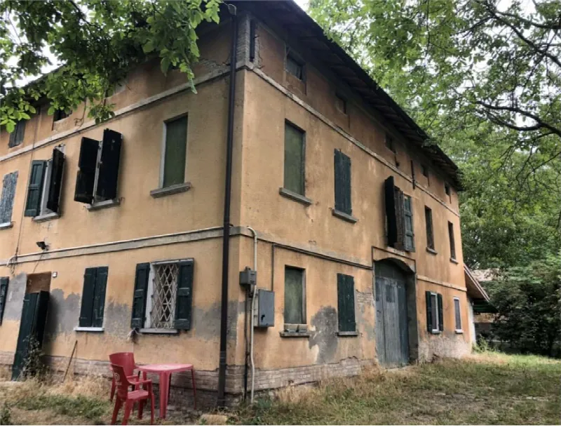 Palazzo/Stabile in vendita a Correggio - foto 2