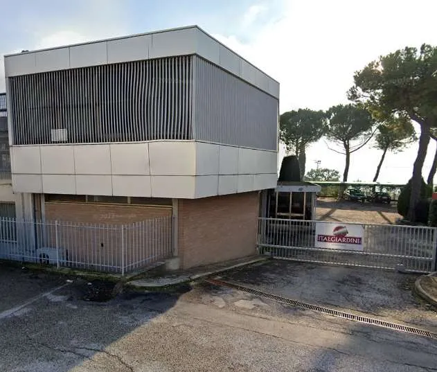 Palazzo/Stabile in vendita a Osimo - foto 1