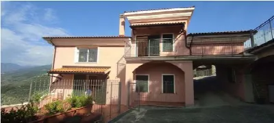 Appartamento in vendita a Chiusanico - foto 1