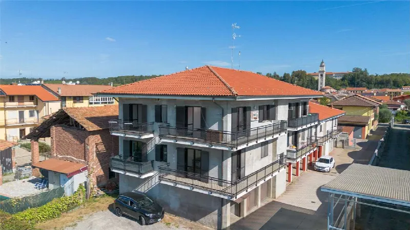 Appartamento in vendita a Fara Novarese - foto 1