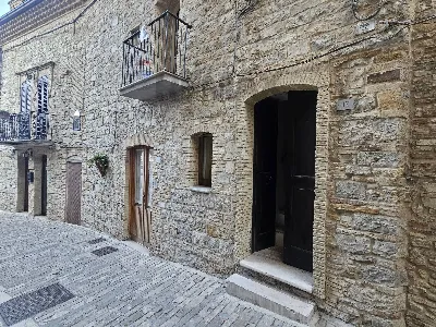 Casa Indipendente in vendita a Pietramonte... - foto 1