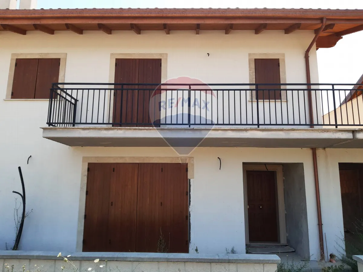 Villa in vendita a L'Aquila, Paganica, Tempera, Collebrincioni, Assergi - foto 3