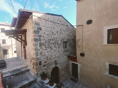 Casa Indipendente in vendita a Navelli - foto 2