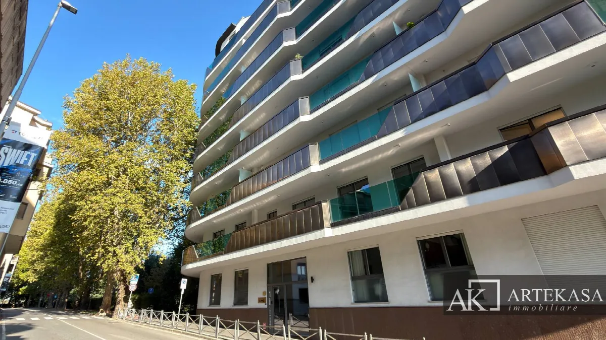 Appartamento in vendita a Novara, Centro - foto 2