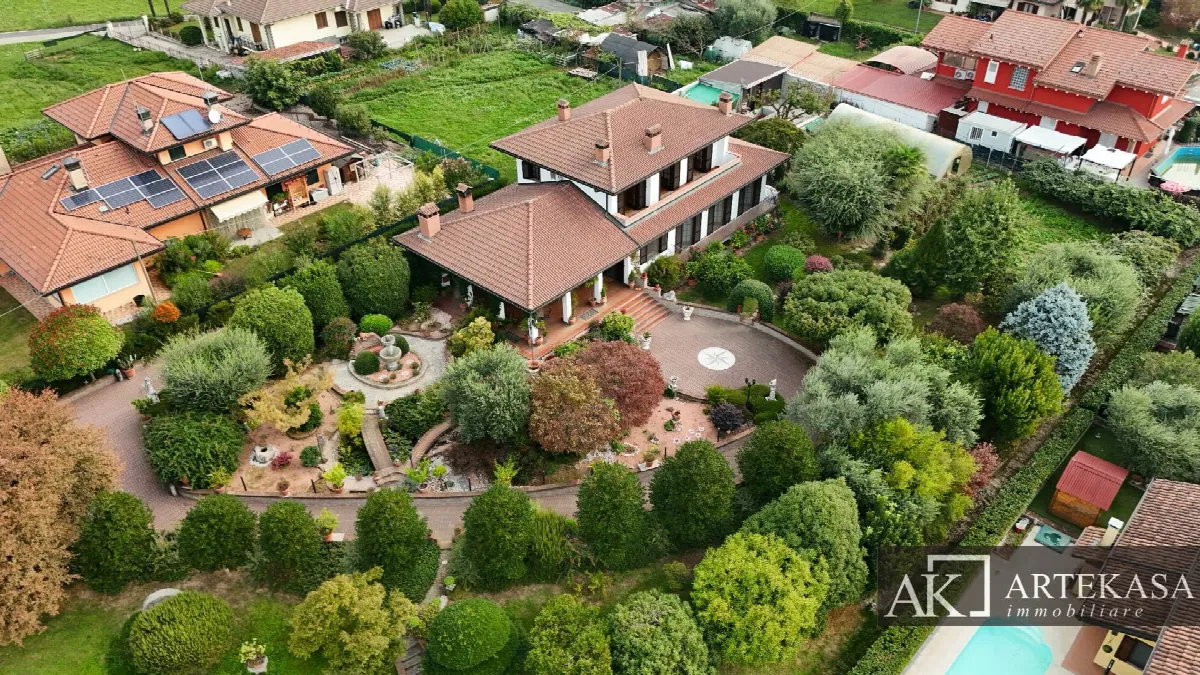 Villa in vendita a Pombia - foto 2