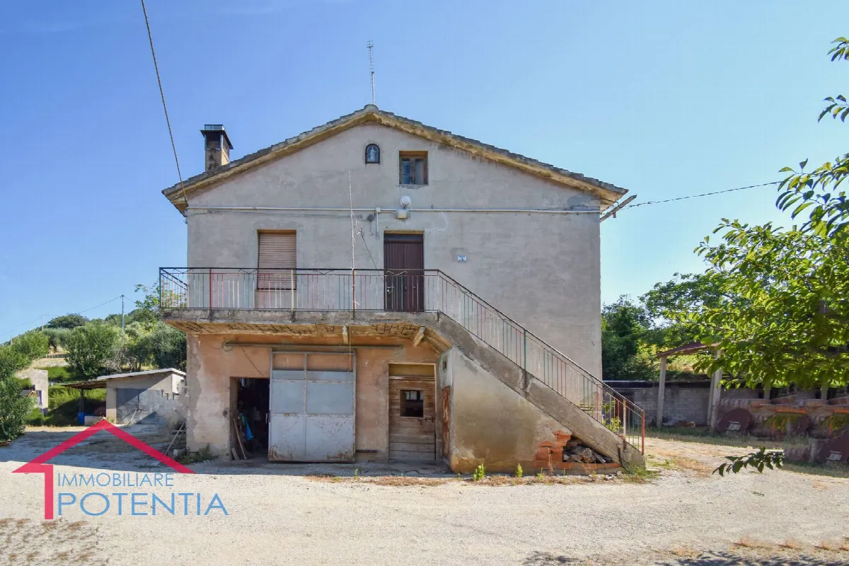 Rustico/Casale in vendita a Potenza Picena - foto 3