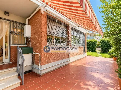 Appartamento in vendita a Massa, Centro, t... - foto 3