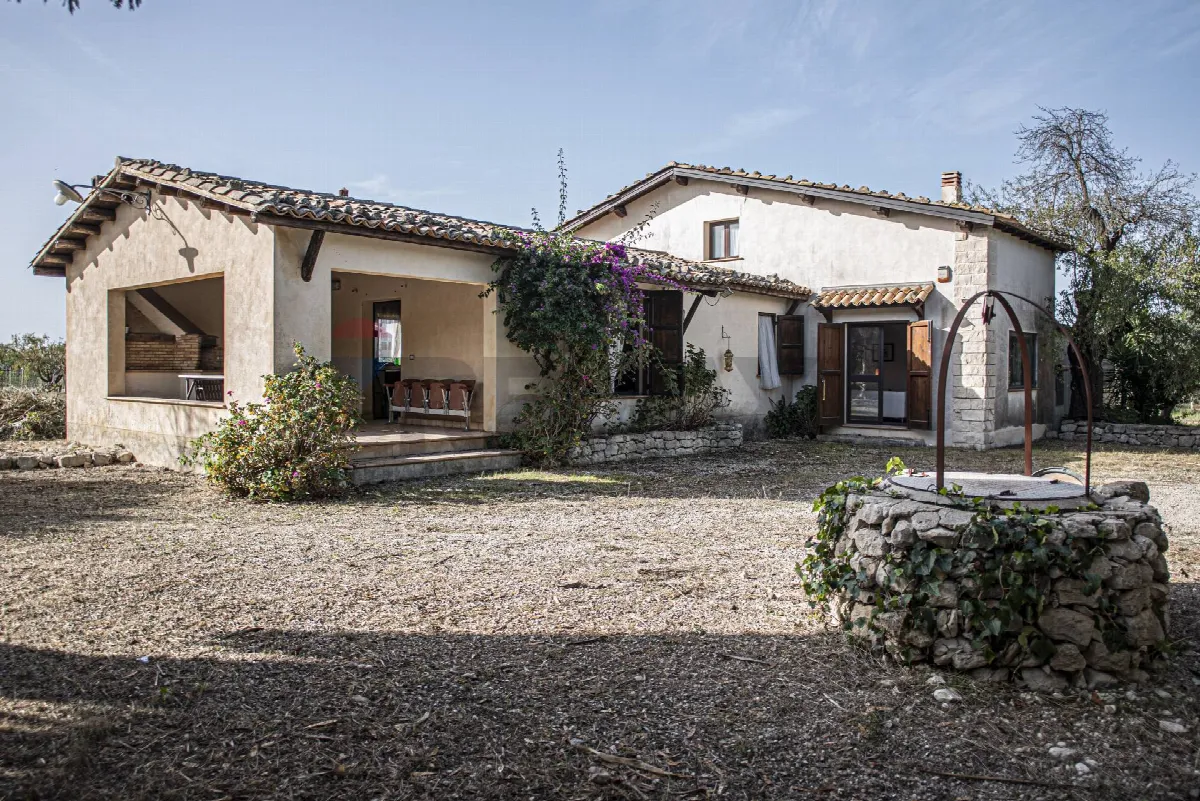 Villa in vendita a Licodia Eubea - foto 2