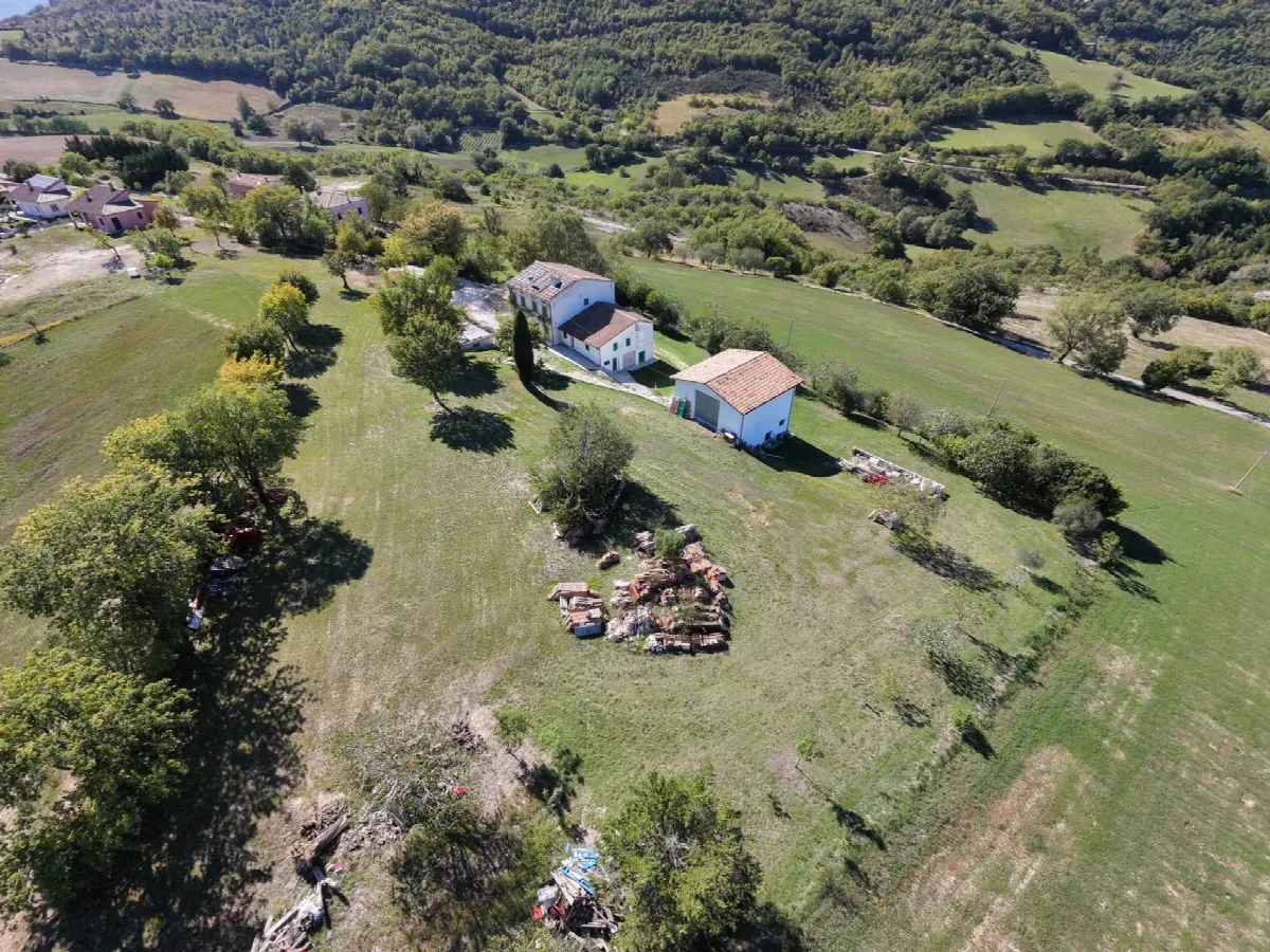 Rustico/Casale in vendita a Genga - foto 4