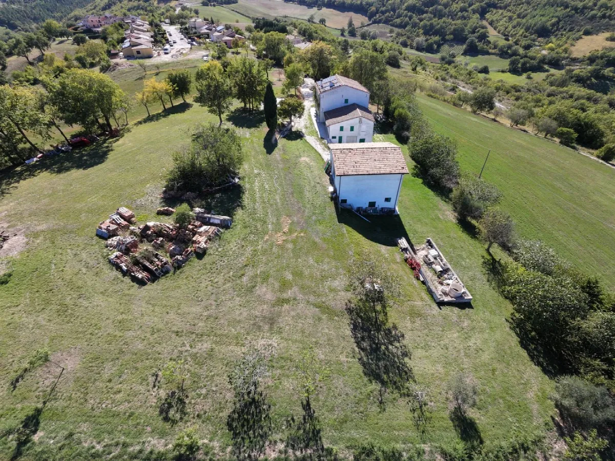 Rustico/Casale in vendita a Genga - foto 5
