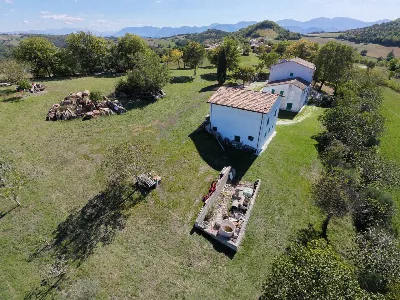 Rustico/Casale in vendita a Genga - foto 8