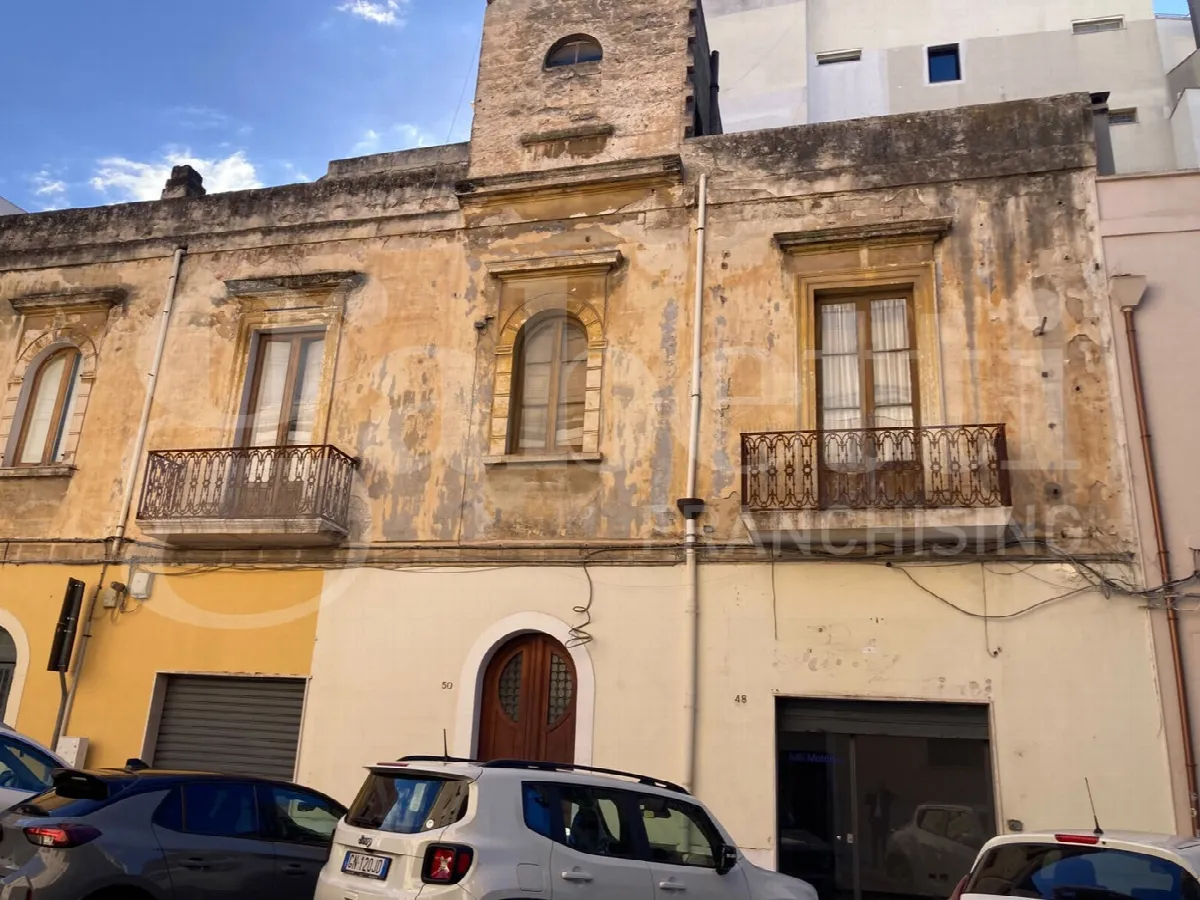 Casa Indipendente in vendita a Brindisi, Centro Storico, Cappuccini, Commenda - foto 2