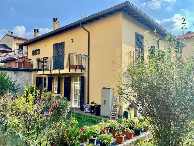 Appartamento in vendita a Sirone - foto 1
