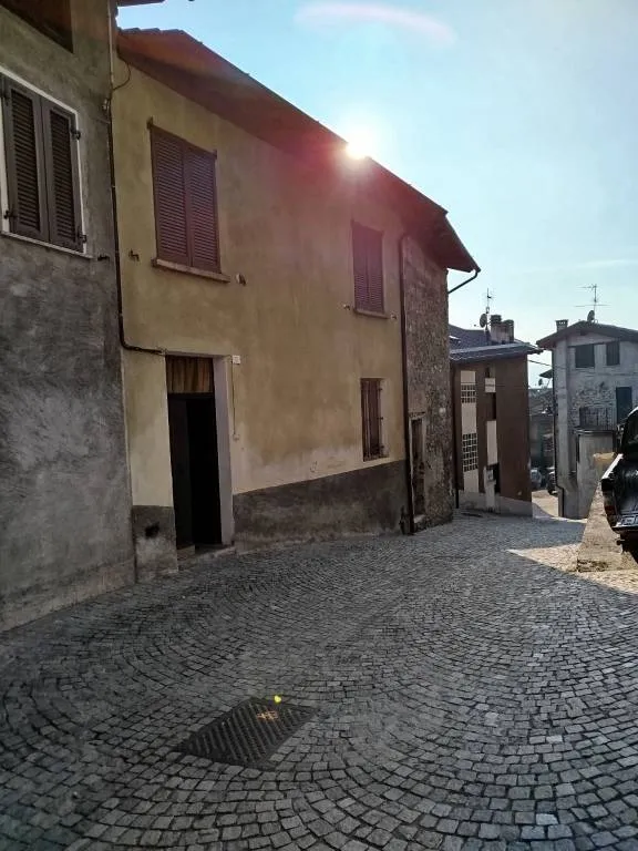 Rustico/Casale in vendita a Buglio in Monte - foto 2