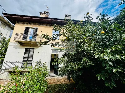 Villa a Torre Pellice