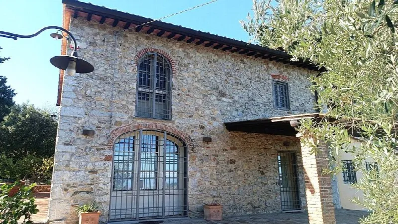 Rustico/Casale in vendita a Carmignano - foto 1