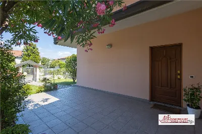 Villa in vendita a Cornaredo - foto 4