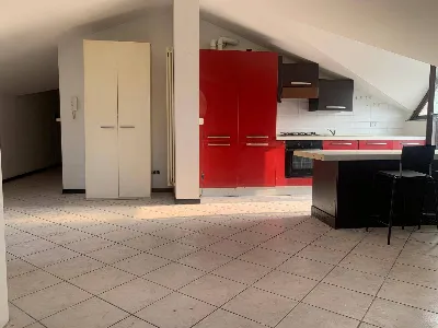 Appartamento in vendita a Trezzano Rosa - foto 2