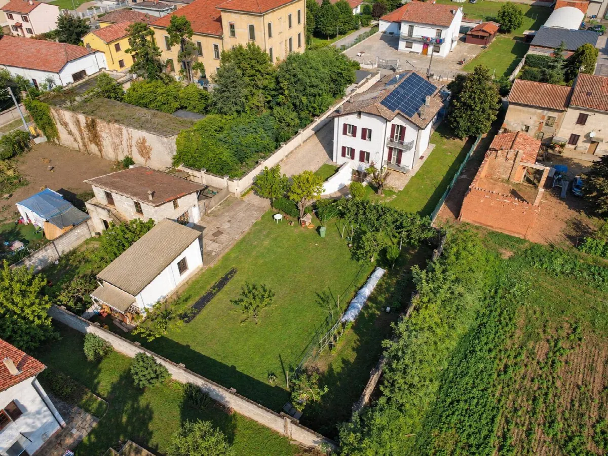 Casa Indipendente in vendita ad Alessandria, San Giuliano Nuovo, San Giuliano Vecchio, Mandrogne - foto 2