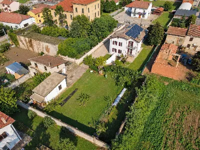 Casa Indipendente in vendita ad Alessandri... - foto 2